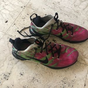 Nike Metcon DSX Flyknit 2 size 11.5 Pink Green